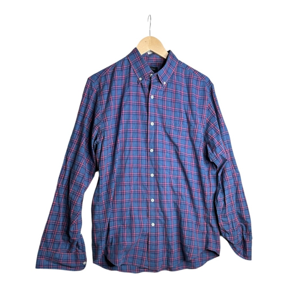 J. Crew Men's Button Down Blue and Pink Plaid Size‎ Medium